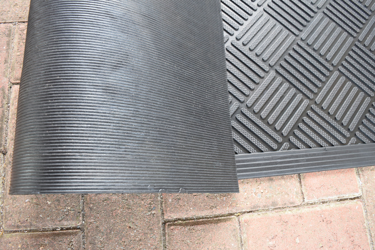 Rubber Indoor & Outdoor Mat - Criss Cross