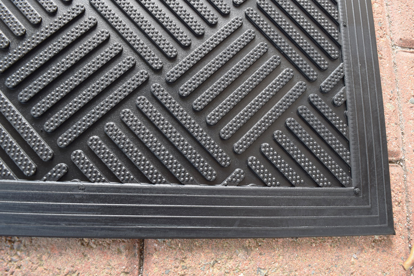 Rubber Indoor & Outdoor Mat - Criss Cross