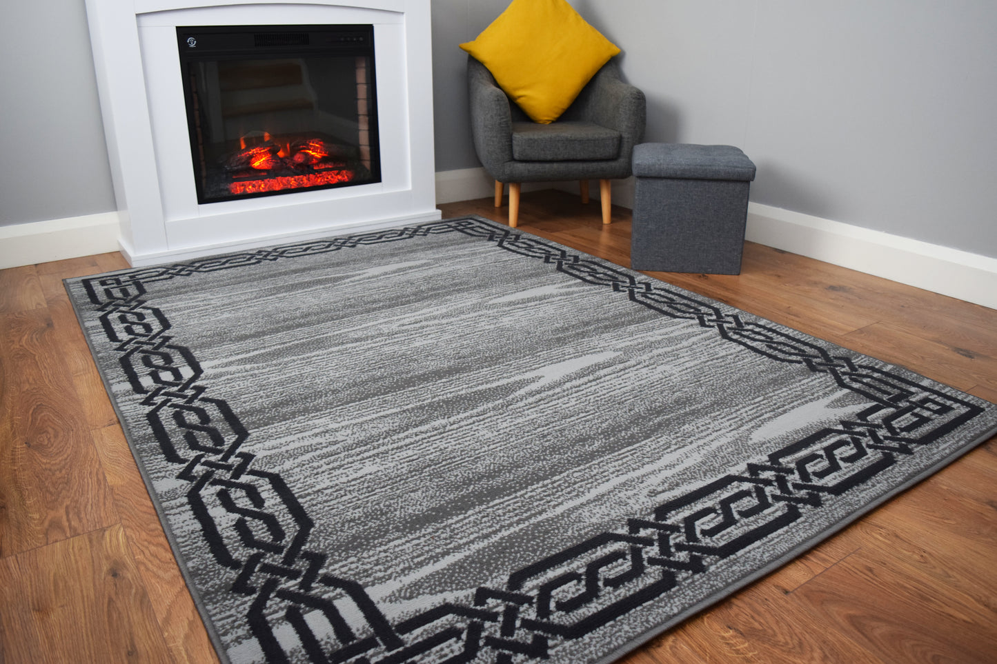 Luna Range -Chain Borders - Grey