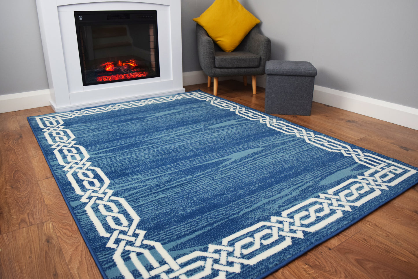 Luna Range -Chain Borders - Blue