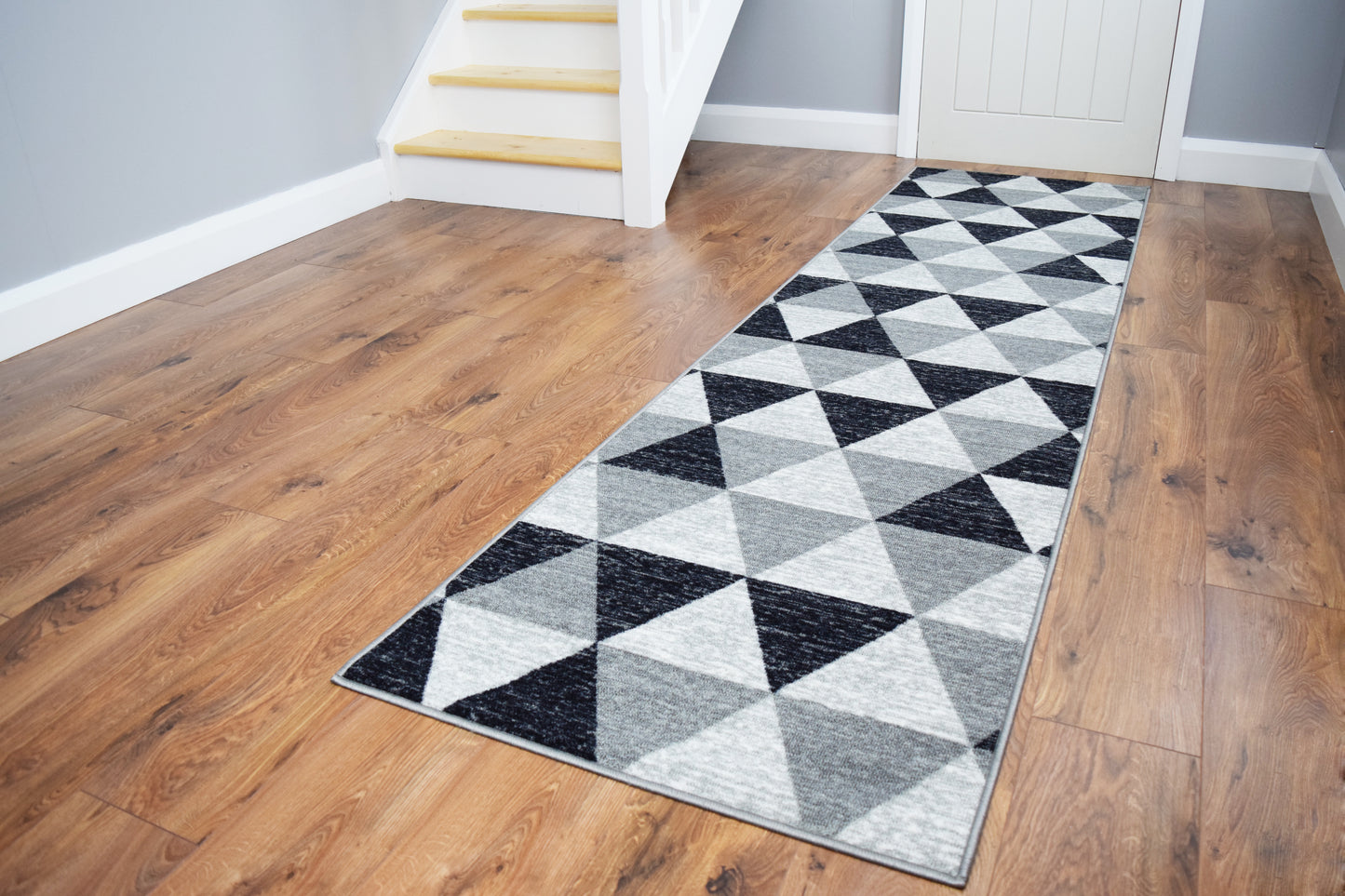Riviera Triangles Mat & Runner - Black & Grey