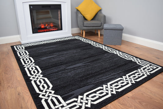 Luna Range -Chain Borders - Black