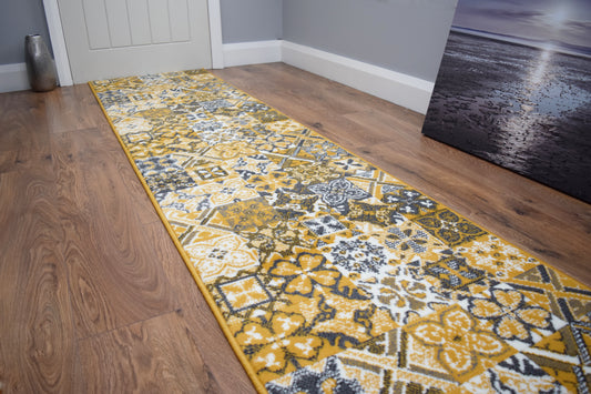 Made To Measure Luna Cross Square - Gold