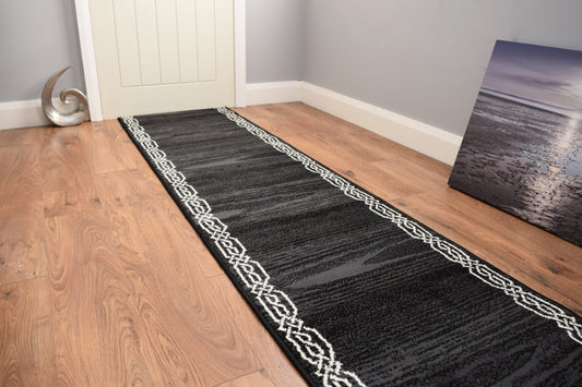 Made To Measure Luna Chain Border - Black