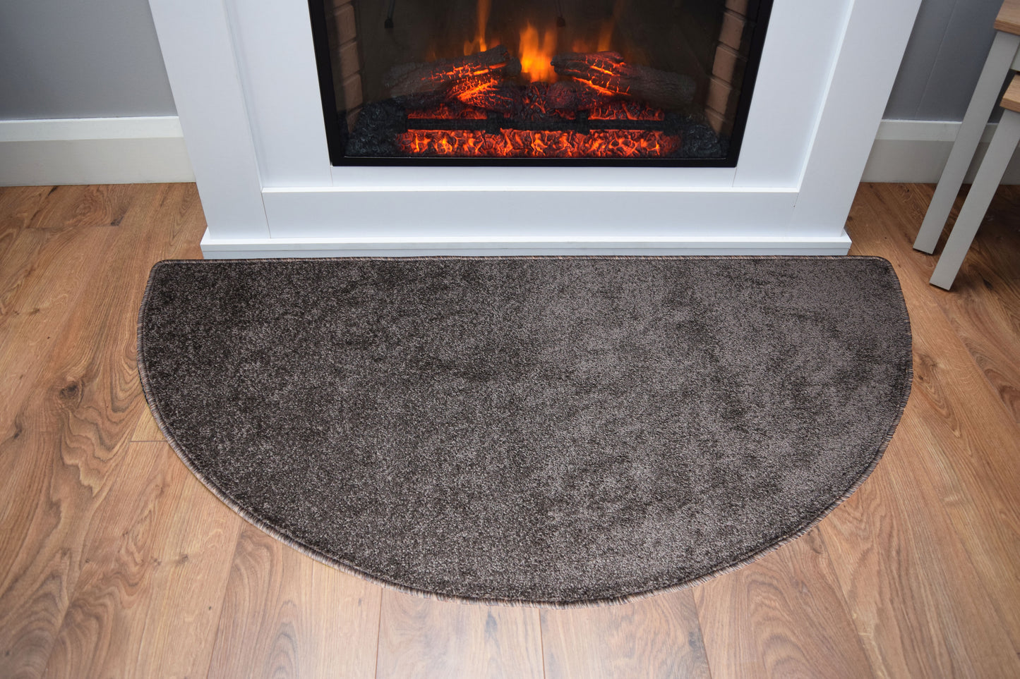 Half Moon - Plain Design - Brown