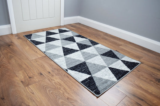 Riviera Triangles Mat & Runner - Black & Grey