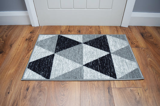 Riviera Triangles Mat & Runner - Black & Grey