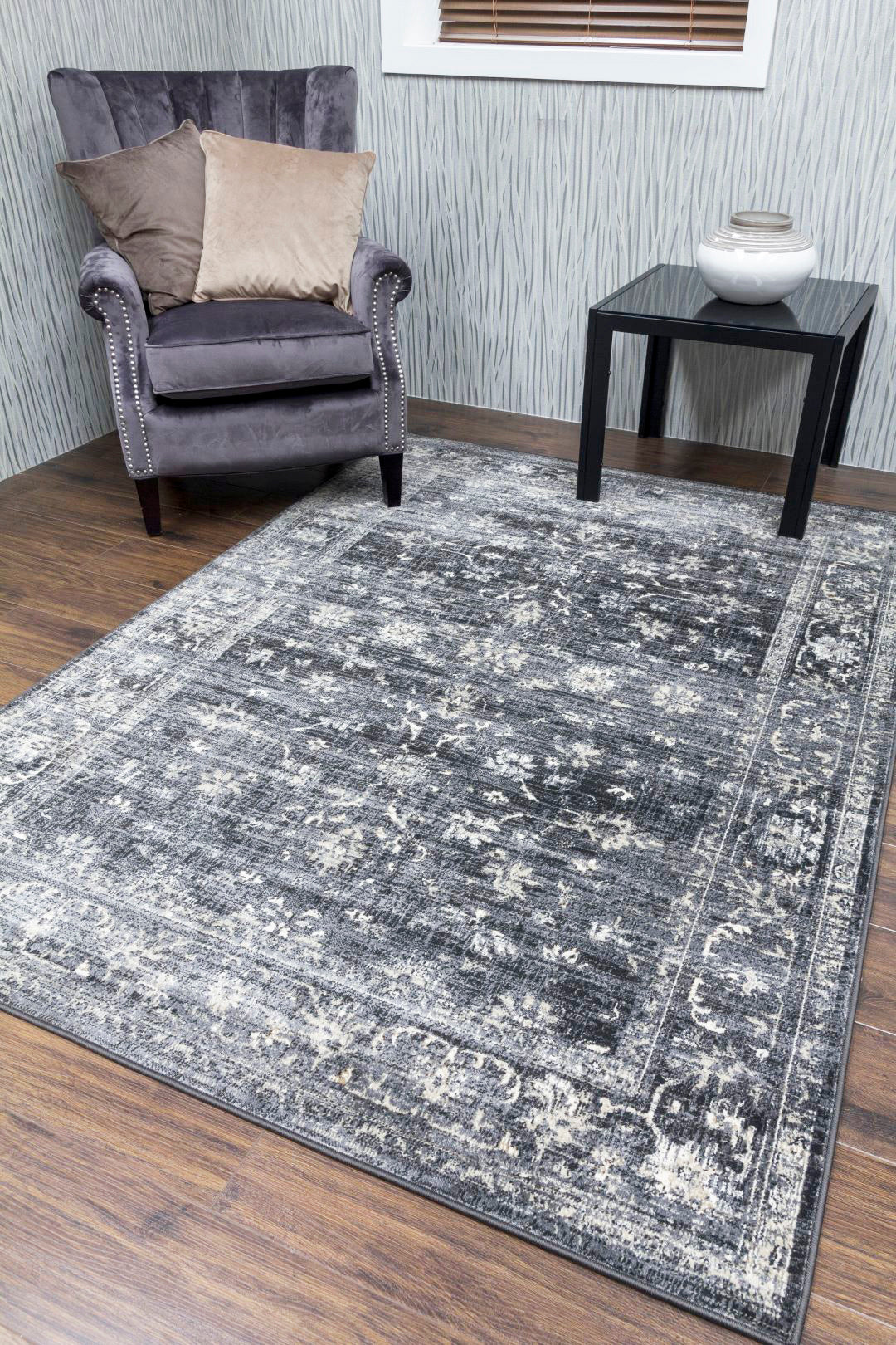 Vintage Timeless Distressed Charcoal Rug